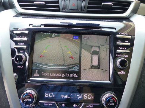 Used 2020 Nissan Murano SL w/ Moonroof Package FWD image 32
