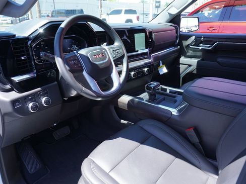 Certified 2025 GMC Sierra 1500 SLT w/ SLT Premium Package image 17