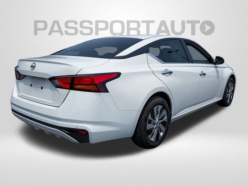 Certified 2025 Nissan Altima 2.5 S FWD image 5