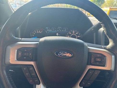 Used 2017 Ford F150 Lariat w/ Equipment Group 501A Mid AWD/4WD image 33