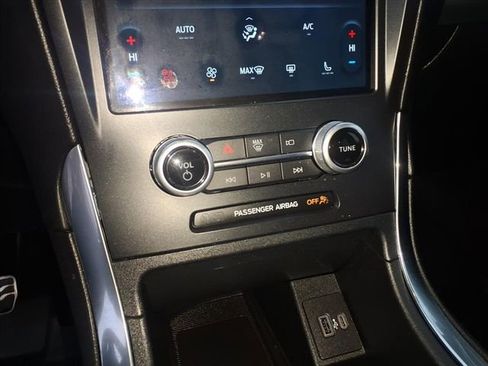 Used 2022 Ford Edge ST w/ Equipment Group 401A image 23