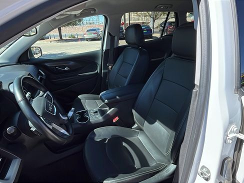 Certified 2024 GMC Terrain SLT image 10