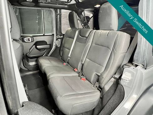 Used 2022 Jeep Wrangler Unlimited Sport AWD/4WD image 17