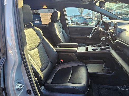 Certified 2024 Toyota Sienna XLE Woodland Edition image 11