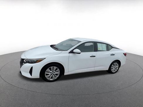 Used 2025 Nissan Sentra S image 8