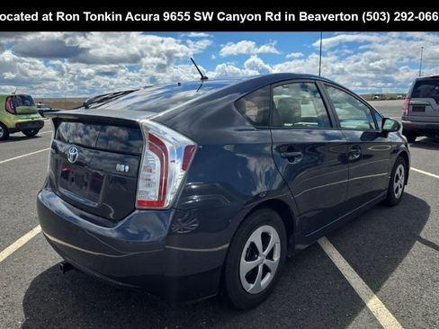 Used 2014 Toyota Prius Two FWD image 3