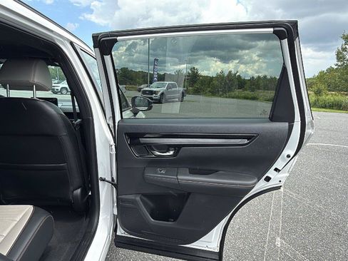 Used 2024 Honda CR-V Sport Touring image 19
