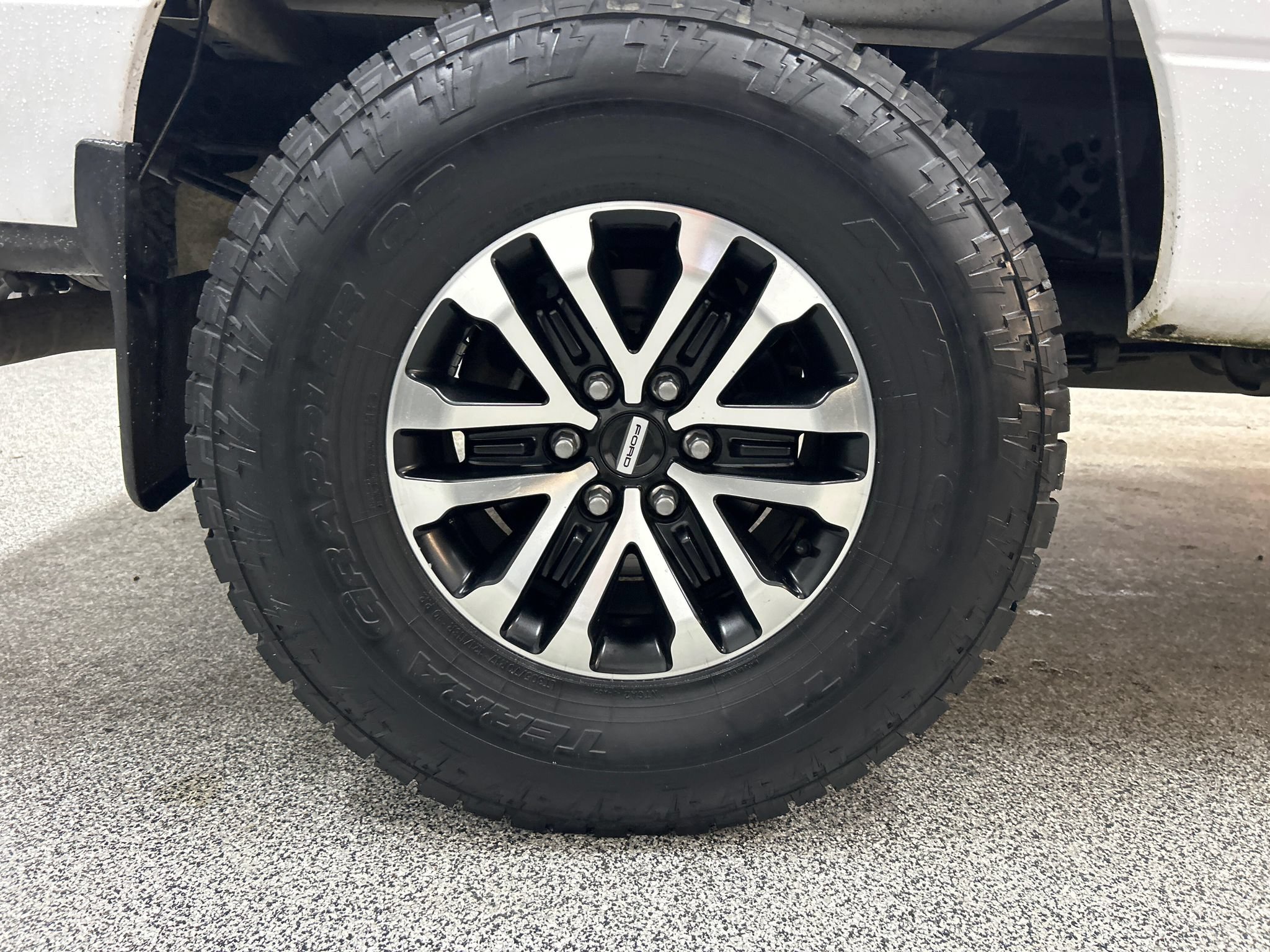 Used 2014 Ford F150 XLT w/ Equipment Group 301A Mid AWD/4WD image 7