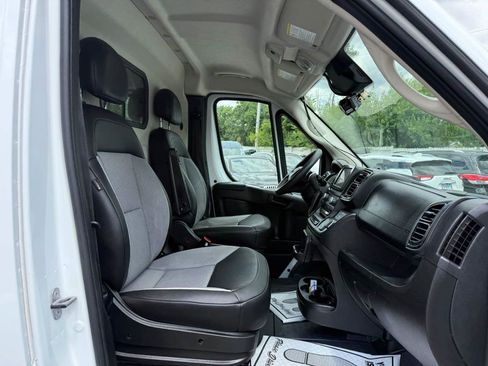 Used 2025 RAM ProMaster 2500 w/ Convenience Group FWD image 32