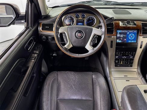 Used 2012 Cadillac Escalade ESV Platinum image 22