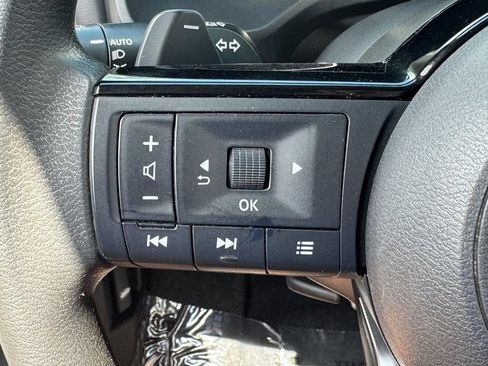 Used 2022 Nissan Rogue SV AWD/4WD image 21
