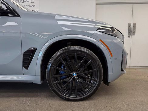 Used 2025 BMW X5 xDrive40i w/ M Sport Package image 18