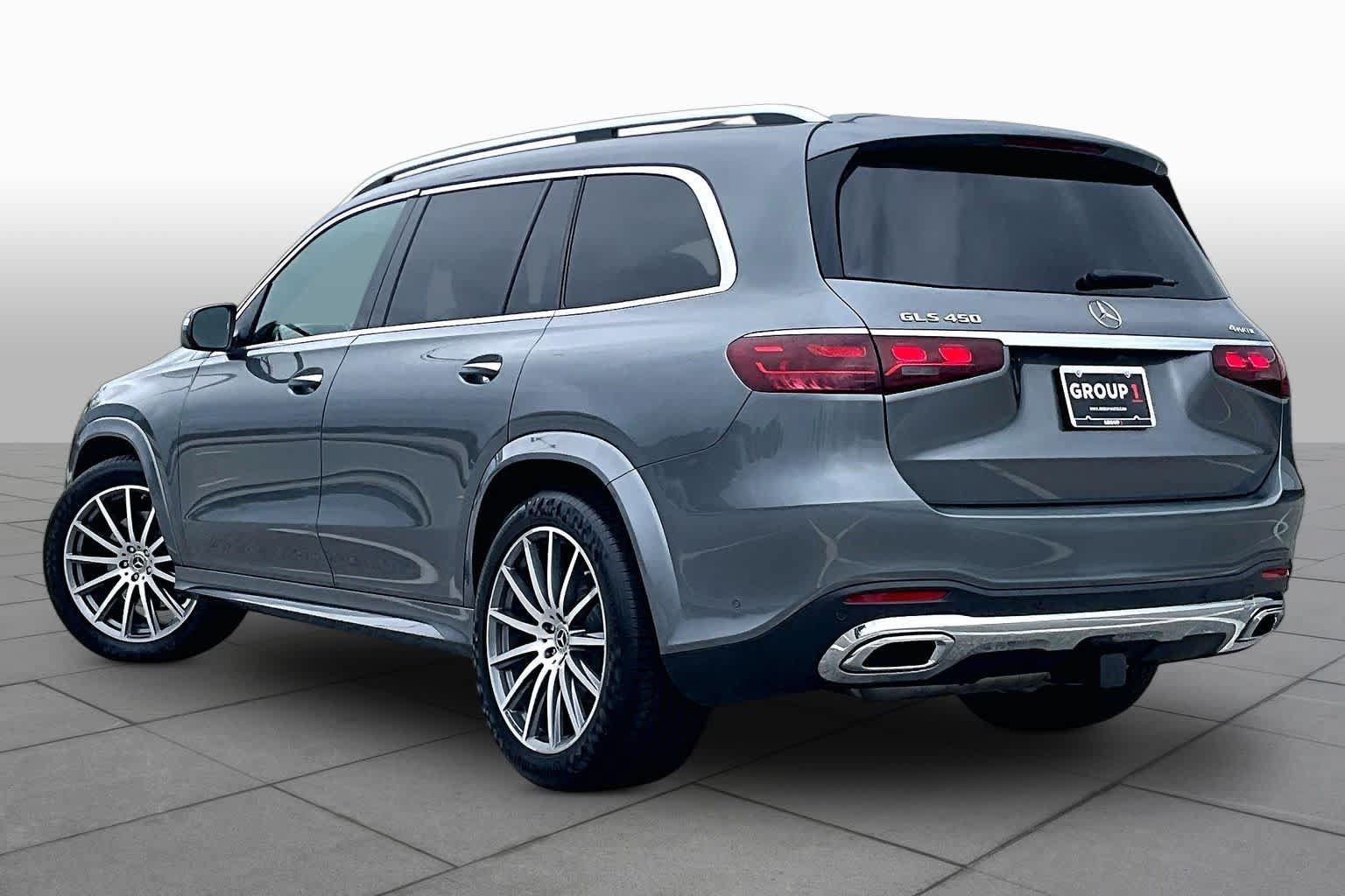 Used 2025 Mercedes-Benz GLS 450 4MATIC w/ AMG Line Exterior image 12