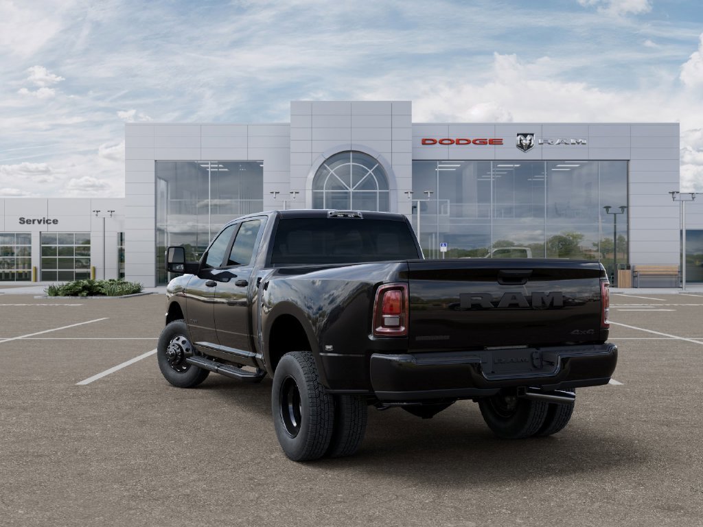 New 2027 RAM 3500 Big Horn AWD/4WD image 3