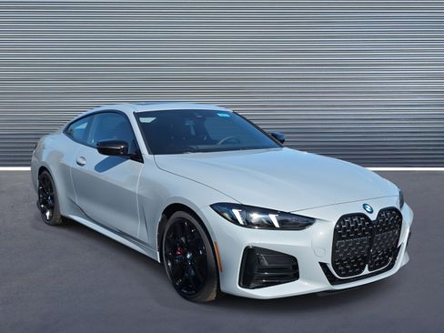 New 2026 BMW 430i Coupe w/ M Sport Package image 2