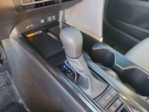 Used 2026 Toyota Camry LE image 22