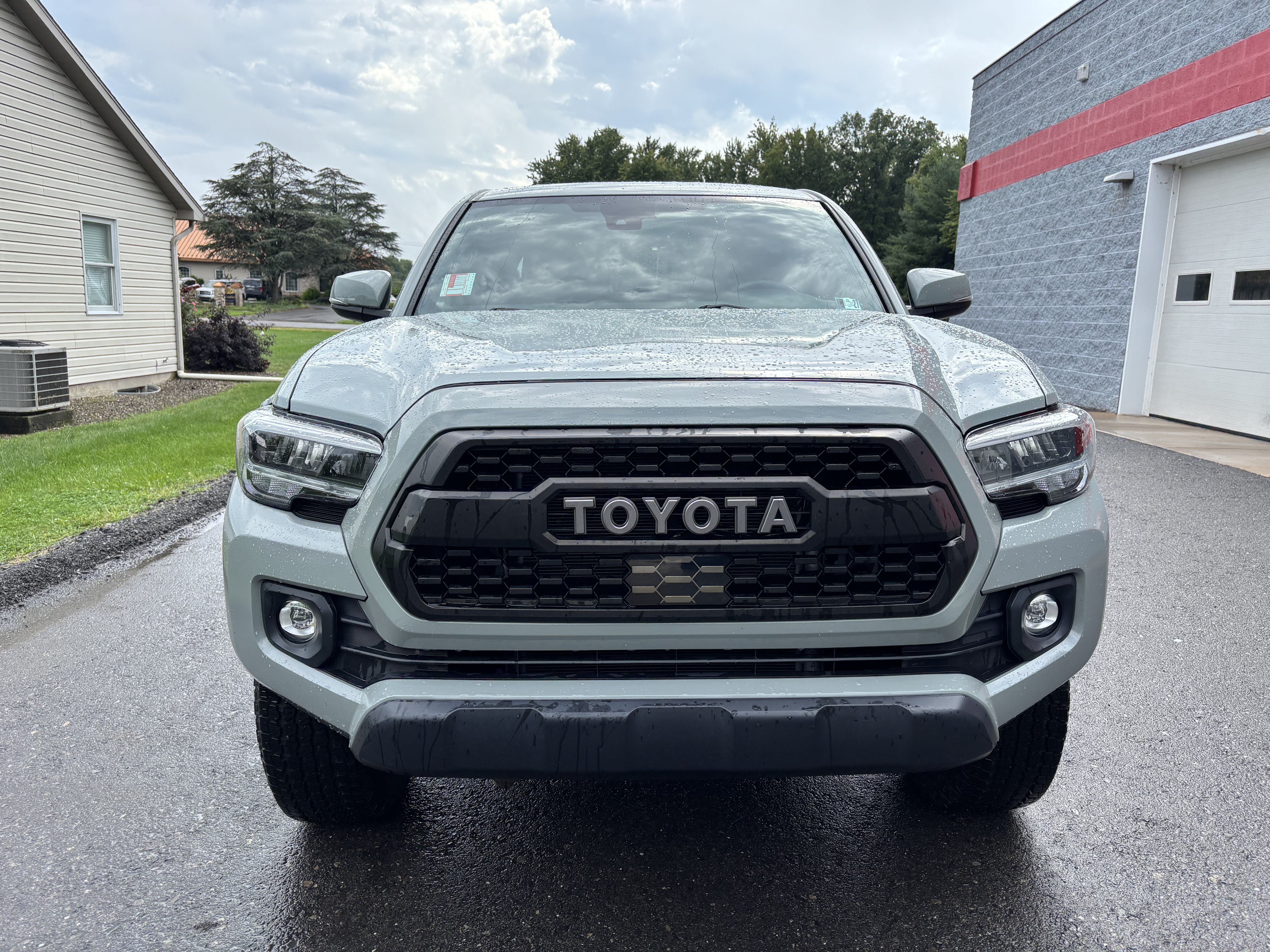 Certified 2023 Toyota Tacoma TRD Off-Road w/ Technology Package AWD/4WD image 8