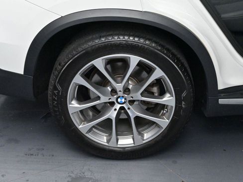 Used 2024 BMW X5 xDrive40i w/ Premium Package image 34