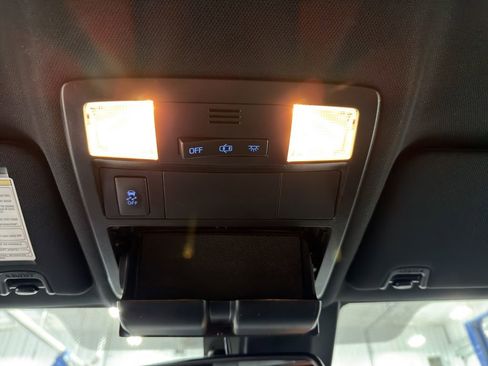 Used 2019 Toyota Tacoma TRD Sport w/ Technology Package image 29