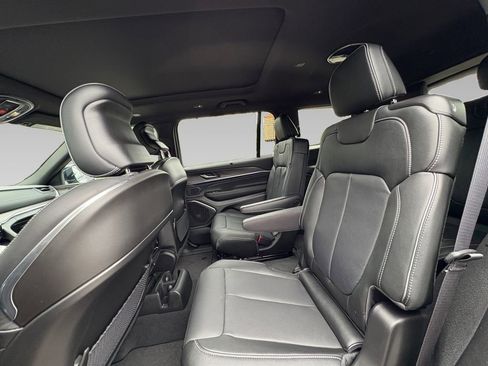 New 2025 Jeep Grand Cherokee L Overland w/ Advanced Protech Group III image 5