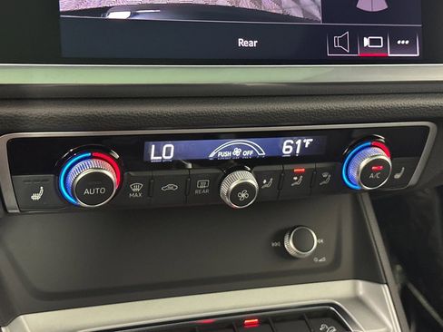 Used 2022 Audi Q3 2.0T Premium image 19