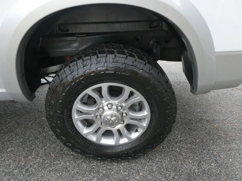 Used 2014 RAM 2500 Laramie w/ Convenience Group AWD/4WD image 30