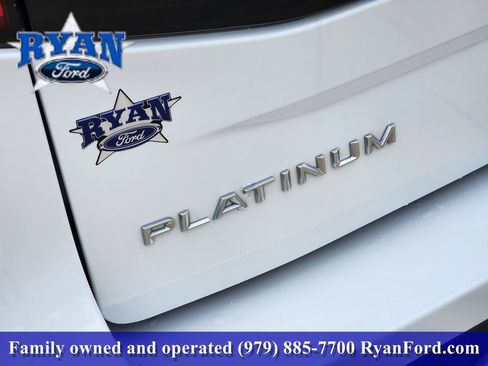 Certified 2025 Ford Expedition Max Platinum AWD/4WD image 8