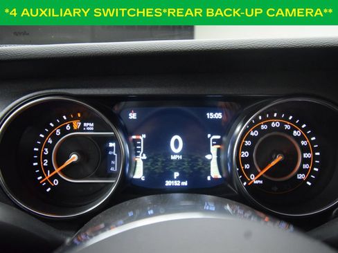 Used 2023 Jeep Gladiator Mojave w/ LED Lighting Group AWD/4WD image 13