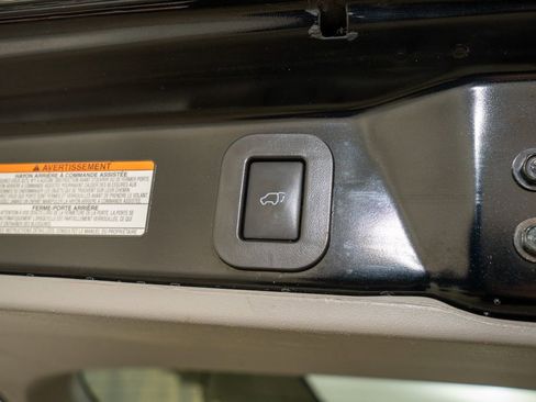 Used 2020 Toyota Sienna XLE image 7