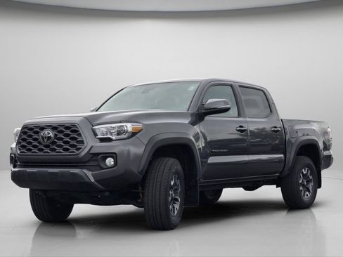 Used 2023 Toyota Tacoma TRD Off-Road w/ Black Out Package (TMS) AWD/4WD image 17
