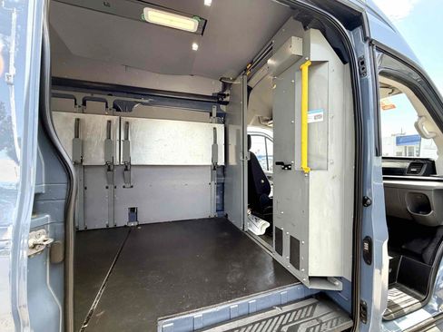 Used 2020 Ford Transit 250 148 High Roof Extended RWD image 9