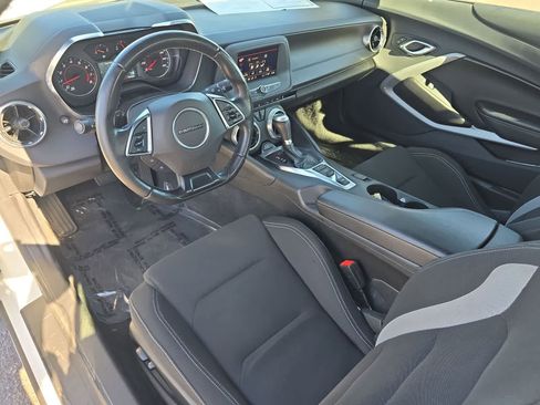 Used 2023 Chevrolet Camaro LT RWD image 15