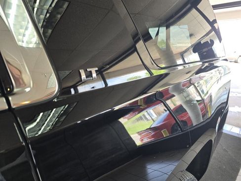 Used 2020 Chevrolet Suburban LT image 30