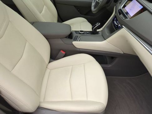 Certified 2024 Cadillac XT5 Premium Luxury w/ Technology Package AWD/4WD image 27