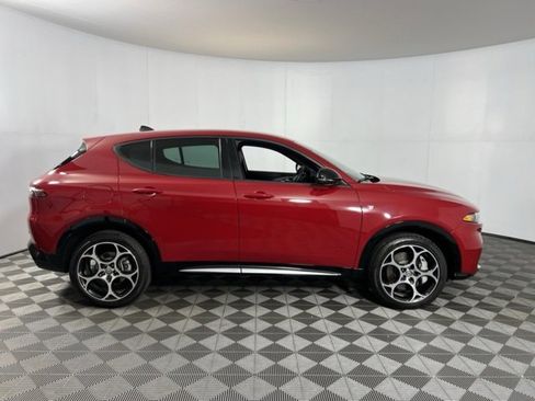 Used 2024 Alfa Romeo Tonale Ti image 5
