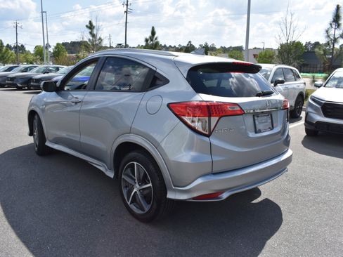Used 2019 Honda HR-V Touring image 7