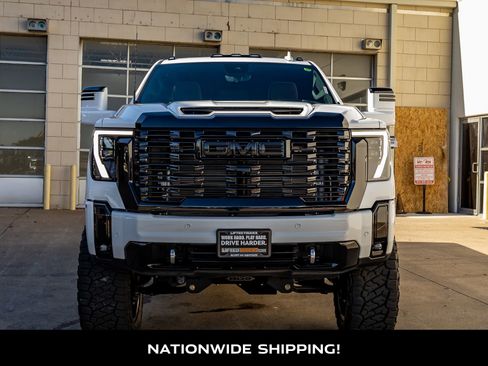 Used 2026 GMC Sierra 2500 Denali Ultimate w/ Max Trailering Package image 4