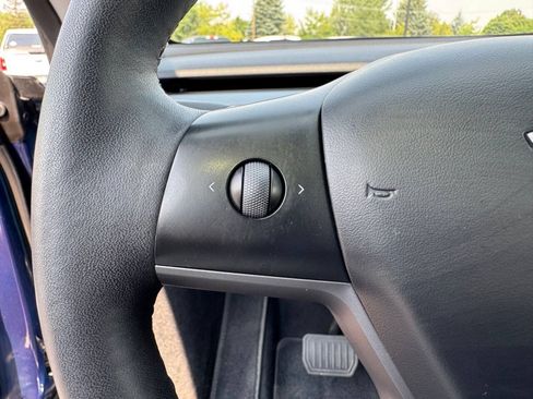 Used 2023 Tesla Model Y Long Range AWD/4WD image 16