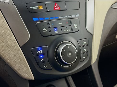 Used 2017 Hyundai Santa Fe Sport FWD image 22