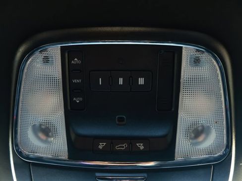 Used 2020 Dodge Durango GT image 19