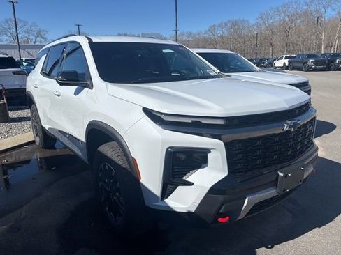 New 2026 Chevrolet Traverse Z71 w/ Enhanced Driving Package image 4