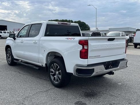 Used 2023 Chevrolet Silverado 1500 LT AWD/4WD image 6