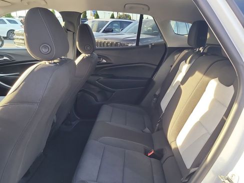 Used 2025 Chevrolet Trax LS image 9