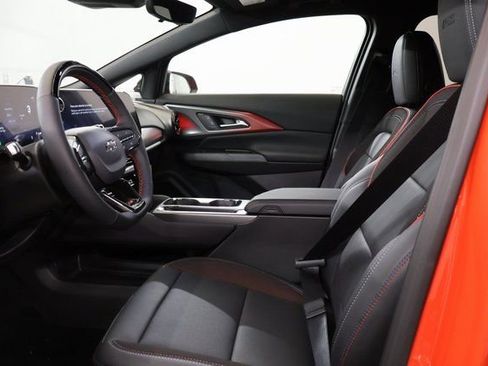 New 2025 Chevrolet Equinox EV RS image 11