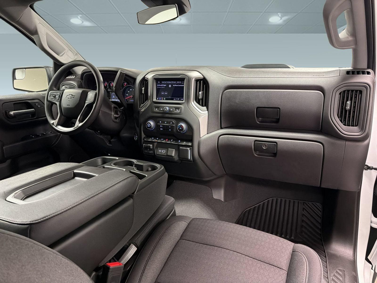Used 2024 Chevrolet Silverado 1500 Custom Trail Boss AWD/4WD image 30