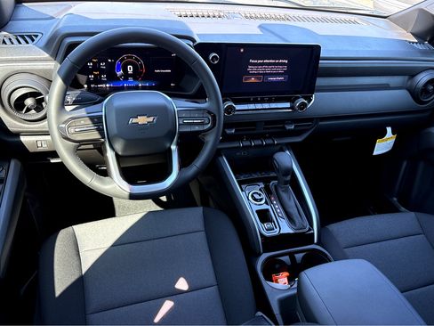 New 2026 Chevrolet Colorado W/T w/ Advanced Trailering Package AWD/4WD image 4