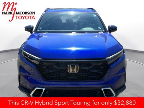 Used 2023 Honda CR-V Sport Touring image 3