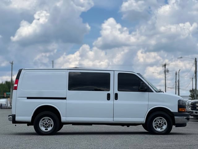 Used 2021 GMC Savana 2500 w/ Driver Convenience Package RWD image 4