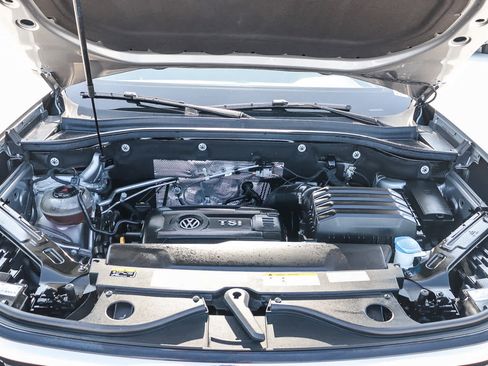 Used 2022 Volkswagen Atlas Cross Sport SE image 26