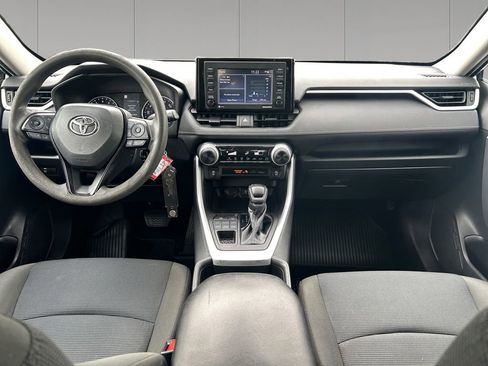 Used 2022 Toyota RAV4 LE AWD/4WD image 12